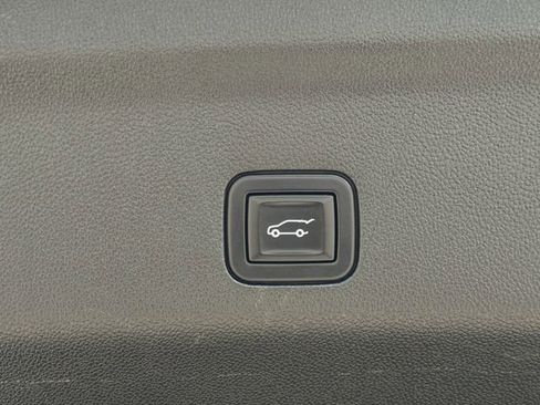 Used 2024 Chevrolet Tahoe RST w/ Luxury Package AWD/4WD image 36