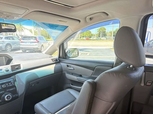 Used 2012 Honda Odyssey EX-L image 11