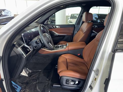 New 2026 BMW X5 M60i image 14