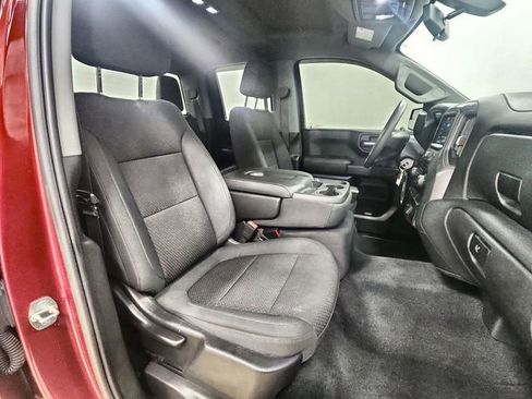 Used 2020 Chevrolet Silverado 1500 Custom w/ Custom Value Package image 25