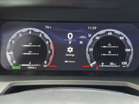 Used 2025 Toyota Tacoma TRD Off-Road AWD/4WD image 11