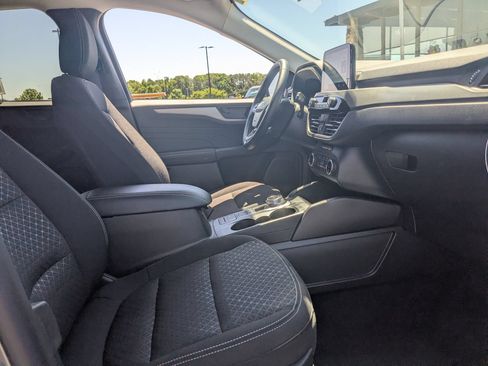 Used 2025 Ford Escape Active w/ Cold Weather Package AWD/4WD image 33