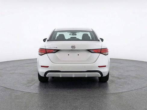 Used 2025 Nissan Sentra SV image 6