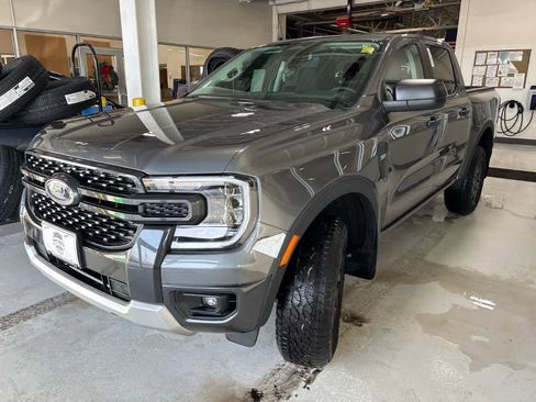 New 2025 Ford Ranger XLT w/ FX4 Off-Road Package image 2