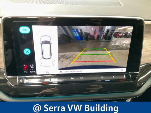 Used 2025 Volkswagen Atlas SEL image 30