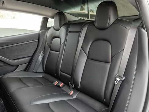 Used 2022 Tesla Model 3 Performance image 14