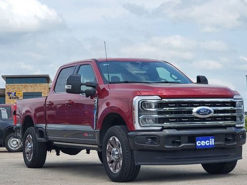 Certified 2025 Ford F250 King Ranch AWD/4WD image 26