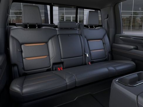 Used 2025 GMC Sierra 3500 AT4 w/ AT4 Premium Plus Package AWD/4WD image 17
