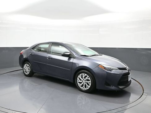 Used 2018 Toyota Corolla LE w/ Body Protection Package FWD image 4