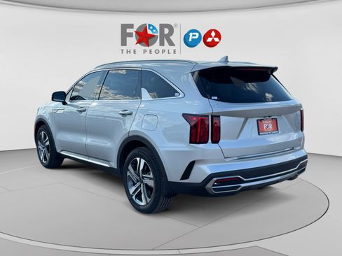 Used 2022 Kia Sorento SX AWD/4WD image 3