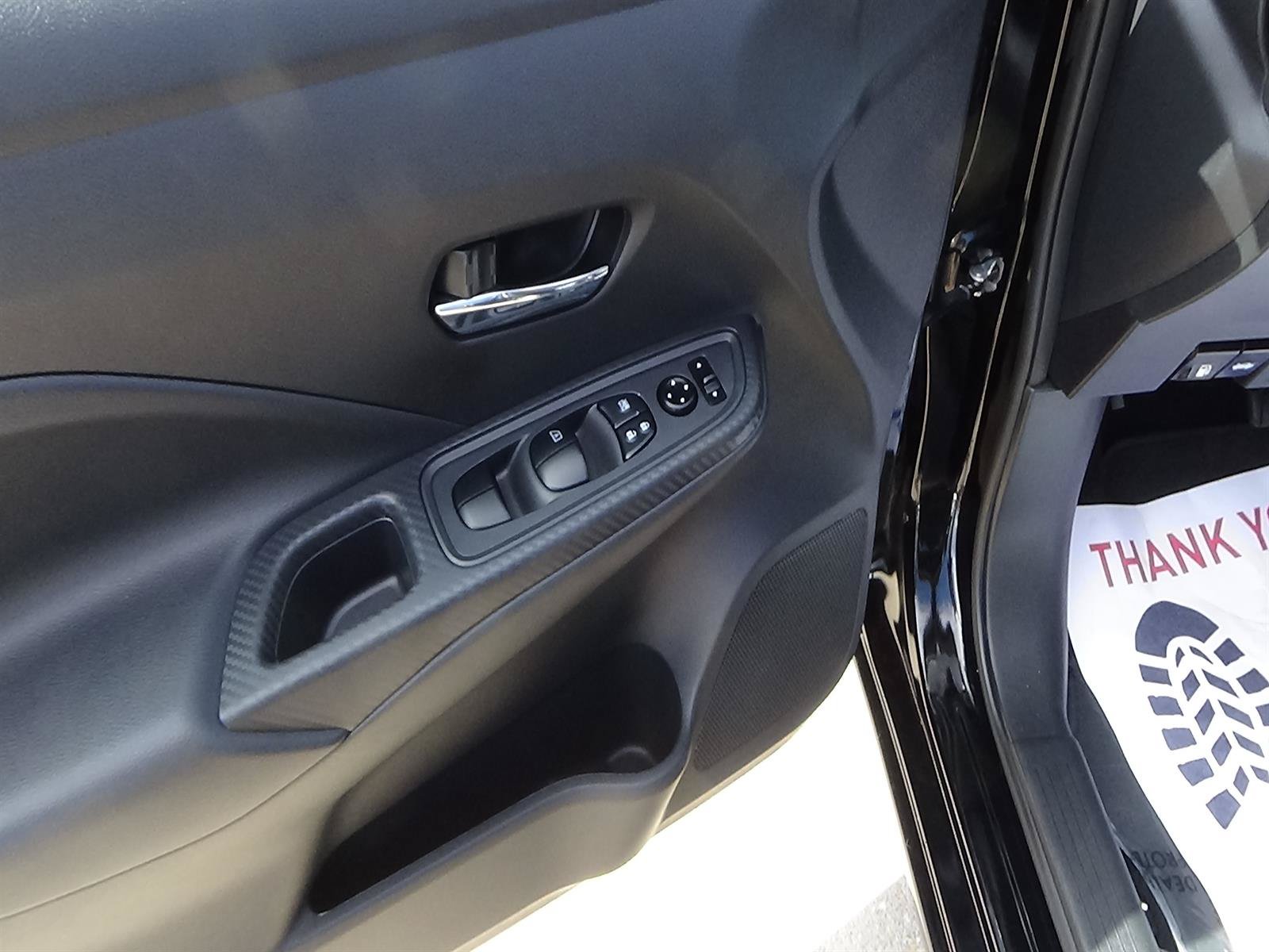 Used 2025 Nissan Versa SV FWD image 14