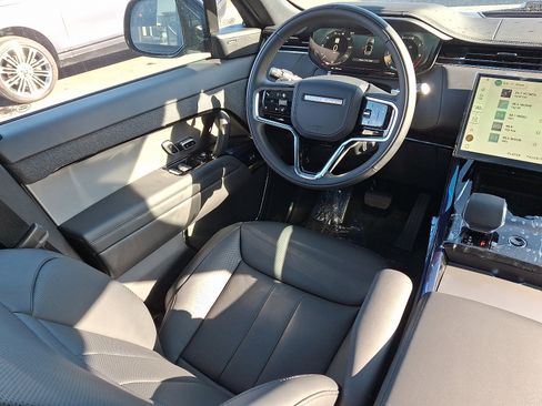 New 2026 Land Rover Range Rover Sport SE image 12