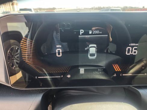 Used 2025 Kia K4 LXS image 17