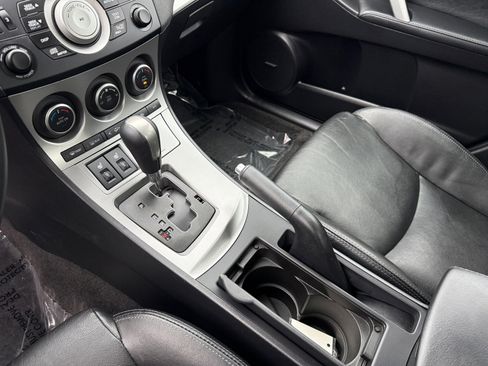 Used 2011 MAZDA MAZDA3 s Grand Touring w/ Tech Pkg image 13