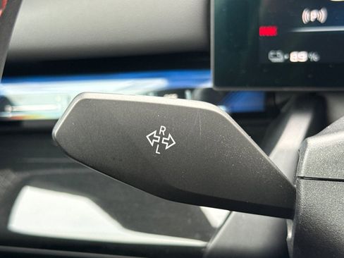 Used 2024 BMW i5 M60 w/ Premium Package image 31