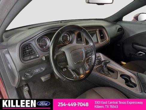 Used 2023 Dodge Challenger GT RWD image 11