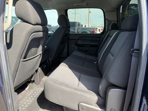 Used 2011 GMC Sierra 1500 SLE w/ Power Tech Package image 10