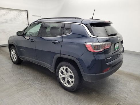 Used 2024 Jeep Compass Latitude image 3