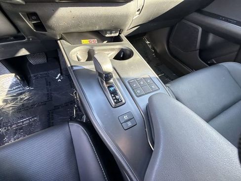 Used 2025 Lexus UX 300h FWD w/ Accessory Package (Z2) image 21