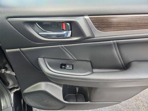 Used 2018 Subaru Legacy 2.5i Limited image 32