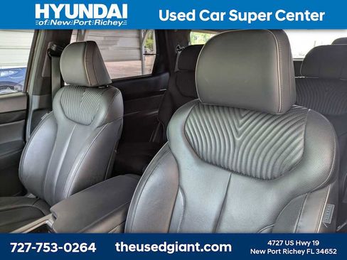 Used 2023 Hyundai Palisade Calligraphy FWD image 7