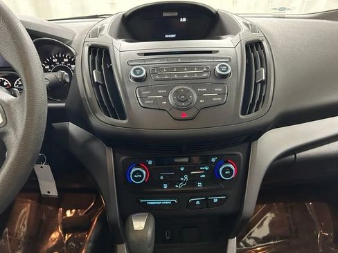 Used 2017 Ford Escape SE AWD/4WD image 19