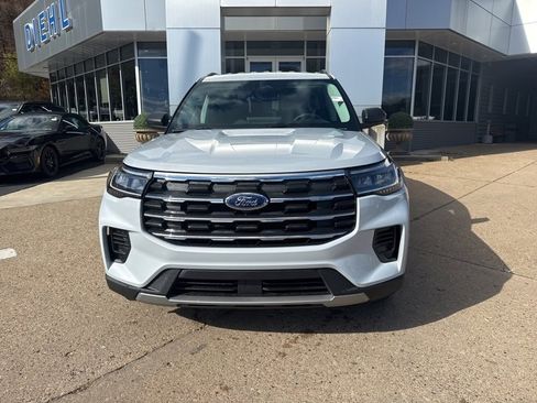 New 2026 Ford Explorer Active image 2