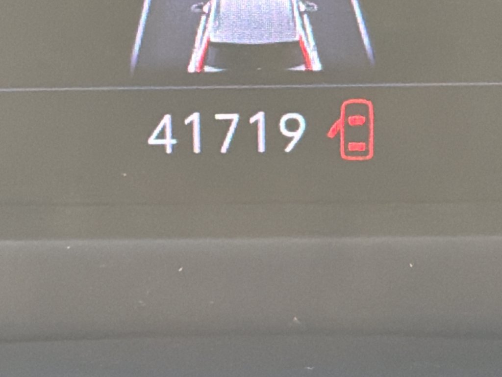 Used 2021 Cadillac XT4 Premium Luxury FWD image 25