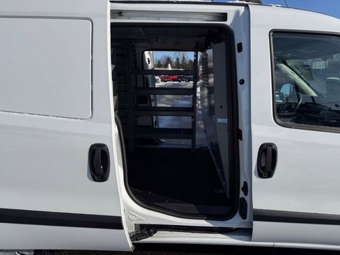 Used 2019 RAM ProMaster City Tradesman SLT FWD image 18