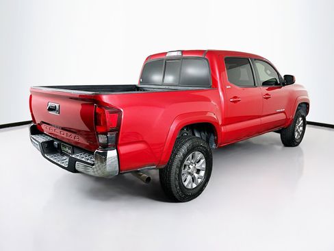 Used 2018 Toyota Tacoma SR5 w/ SR5 Appearance Package (SM) RWD image 9