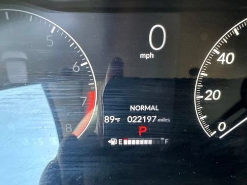Used 2023 Honda HR-V LX image 13