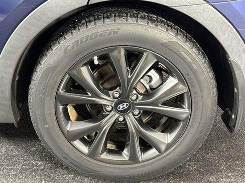 Used 2017 Hyundai Santa Fe Sport image 14