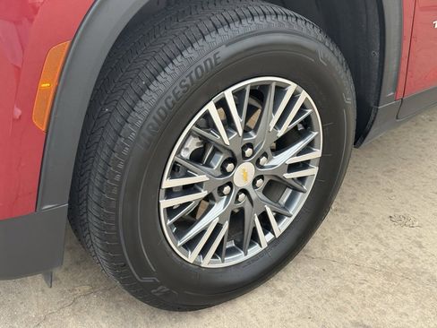 Used 2024 Chevrolet Traverse LT w/ LPO, Floor Liner Package image 9
