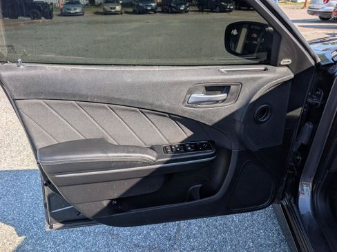 Used 2019 Dodge Charger R/T RWD image 13