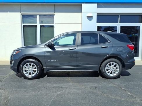 Certified 2021 Chevrolet Equinox LS w/ LS Convenience Package AWD/4WD image 9