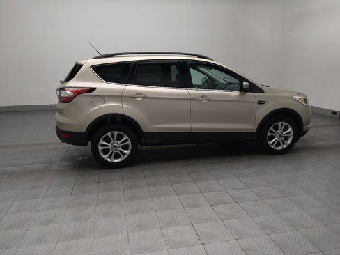 Used 2018 Ford Escape SE image 10