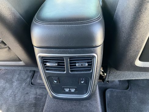Used 2018 Dodge Charger R/T Scat Pack w/ Dynamics Package RWD image 22
