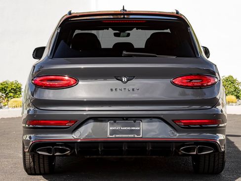 Certified 2025 Bentley Bentayga AWD/4WD image 13