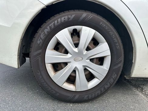 Used 2015 Subaru Impreza 2.0i Premium image 7