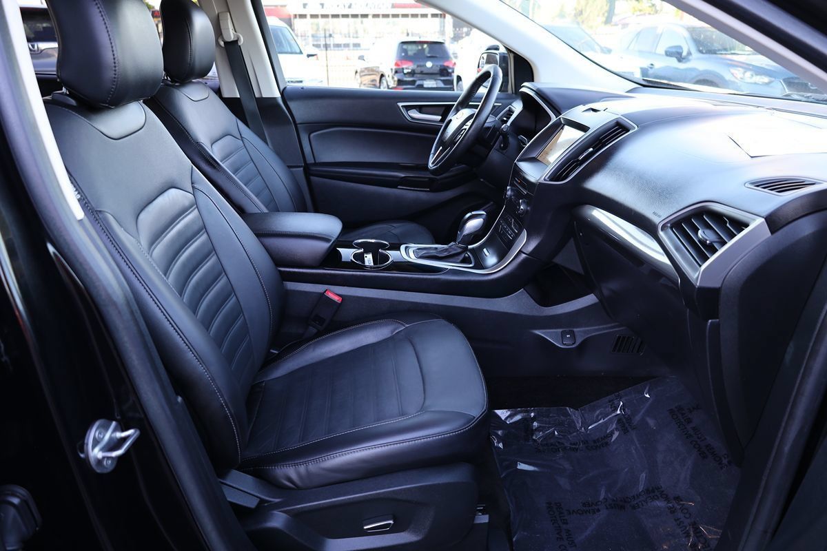 Used 2018 Ford Edge SEL FWD image 17