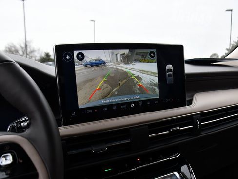 Used 2024 Lincoln Corsair Reserve w/ Towing Package image 26