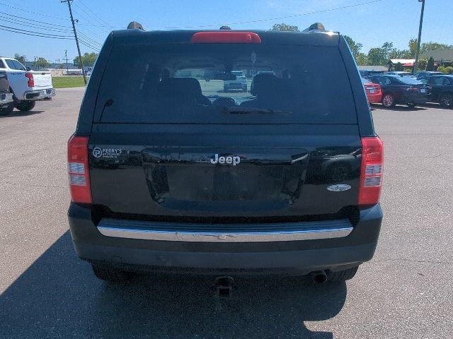 Used 2016 Jeep Patriot High Altitude FWD image 8