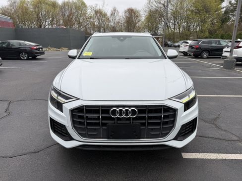 Used 2019 Audi Q8 Premium Plus w/ Premium Plus AWD/4WD image 2
