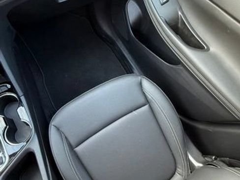 Used 2024 Buick Encore GX Sport Touring w/ Comfort Package AWD/4WD image 6