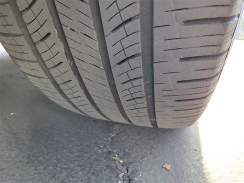 Used 2018 Dodge Durango GT w/ Technology Group image 30