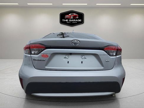 Used 2020 Toyota Corolla LE FWD image 5
