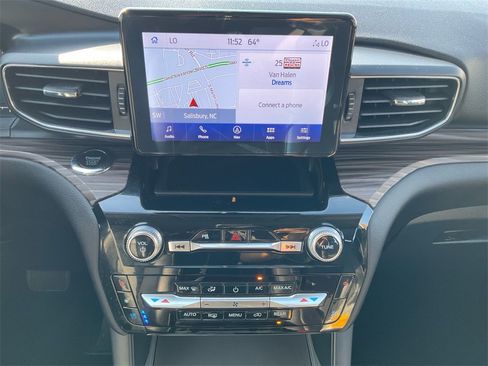 Used 2023 Ford Explorer Limited w/ Equipment Group 301A image 12
