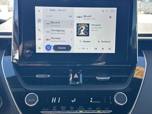 Used 2023 Toyota Corolla SE image 29