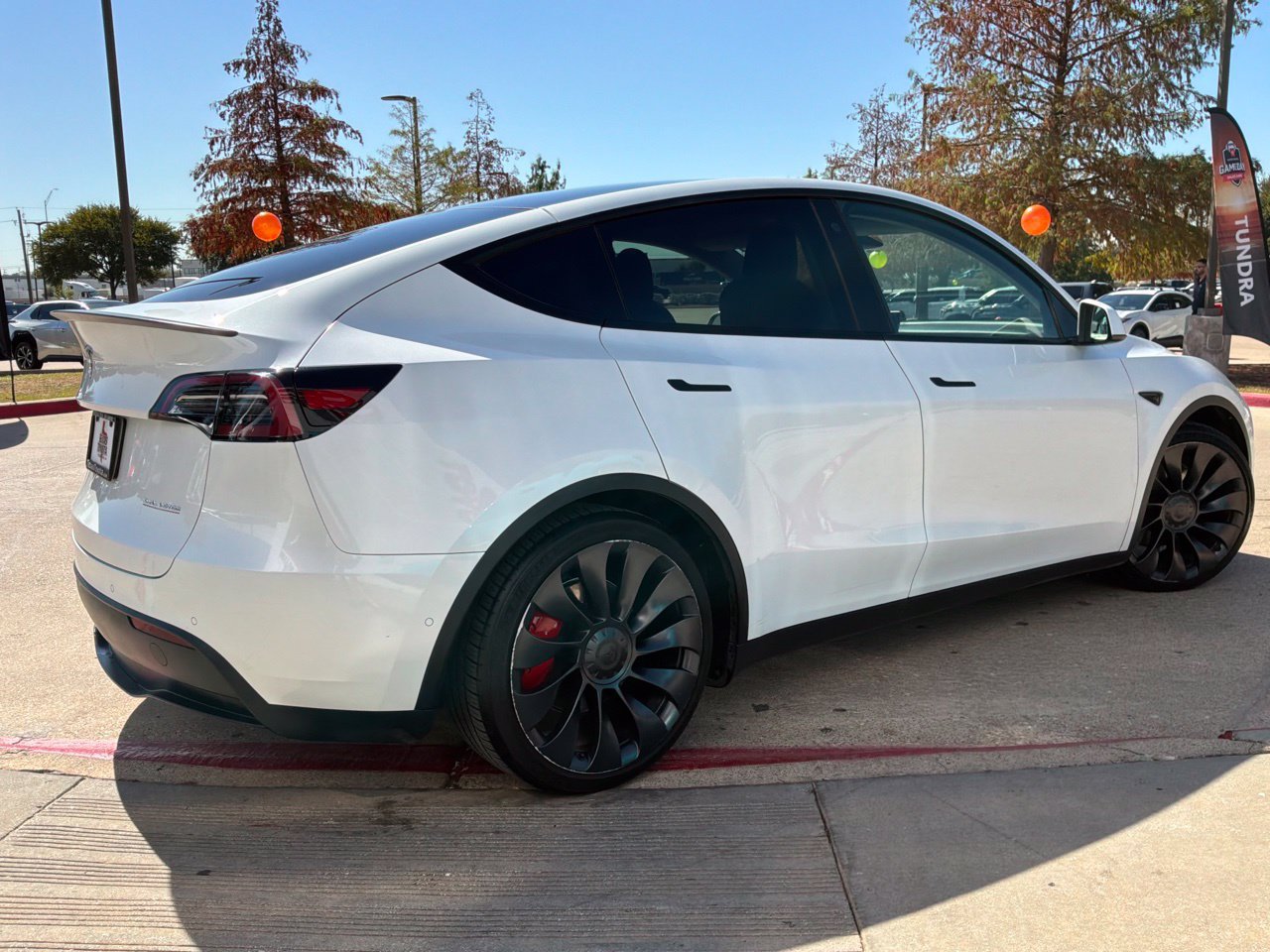 Used 2022 Tesla Model Y Performance AWD/4WD image 6