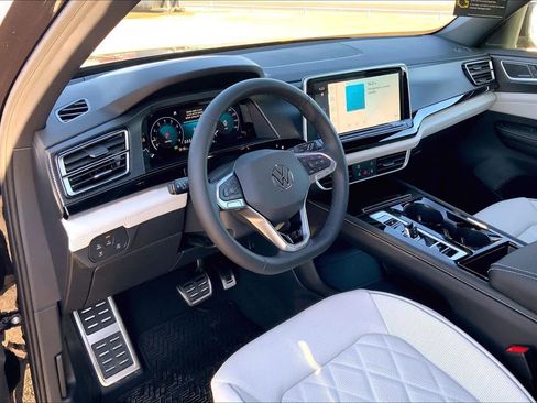 New 2026 Volkswagen Atlas Cross Sport SEL Premium R-Line AWD/4WD image 8
